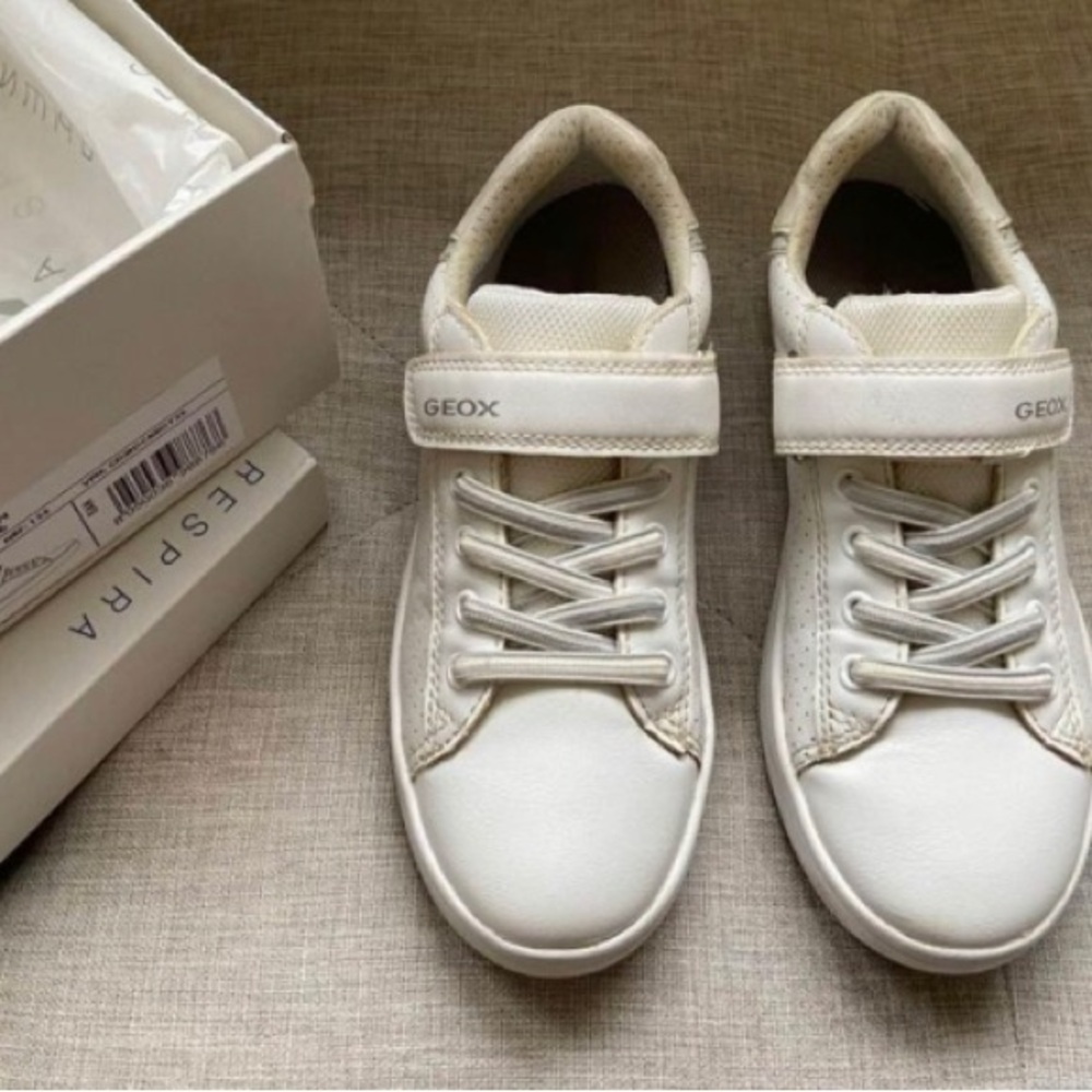 Geox DjRock Velcro Kids Sneakers Size 1Y Outstanding Condition